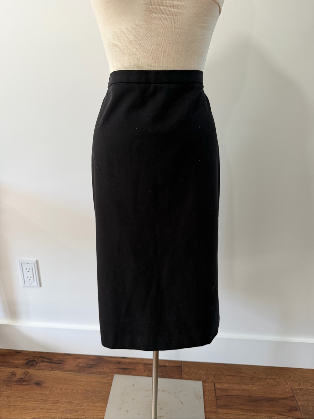 The Limited Black Midi Pencil Skirt